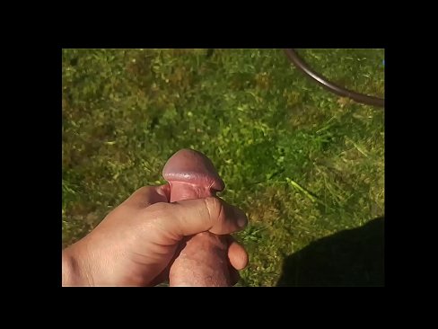 ❤️ A boazona se fode e se ejacula com um esguicho em um jardim de verão ❤️ Porno russo em nós pt-br.xxxtun.ru